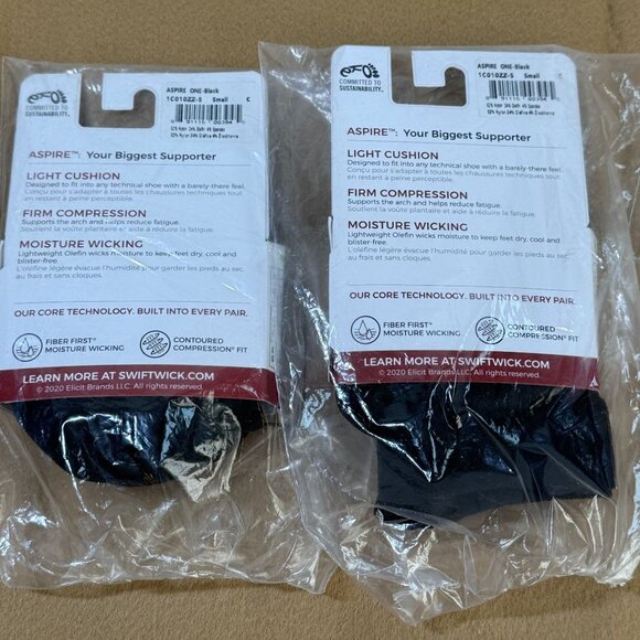 Swiftwick Aspire One Ankle Socks Black Small Moisture Wicking Compression USA - Picture 2 of 6